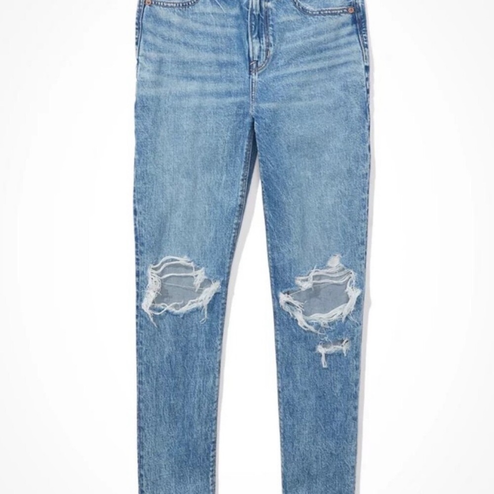 American Eagle Outfitters Light Wash Distressed Straight Leg Jeans - Picture 2 of 10